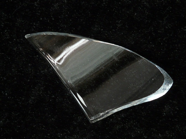 rozbite sklo